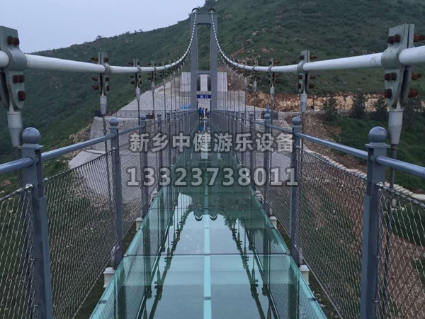 玻璃吊橋施工為景區帶來了哪些亮點？
